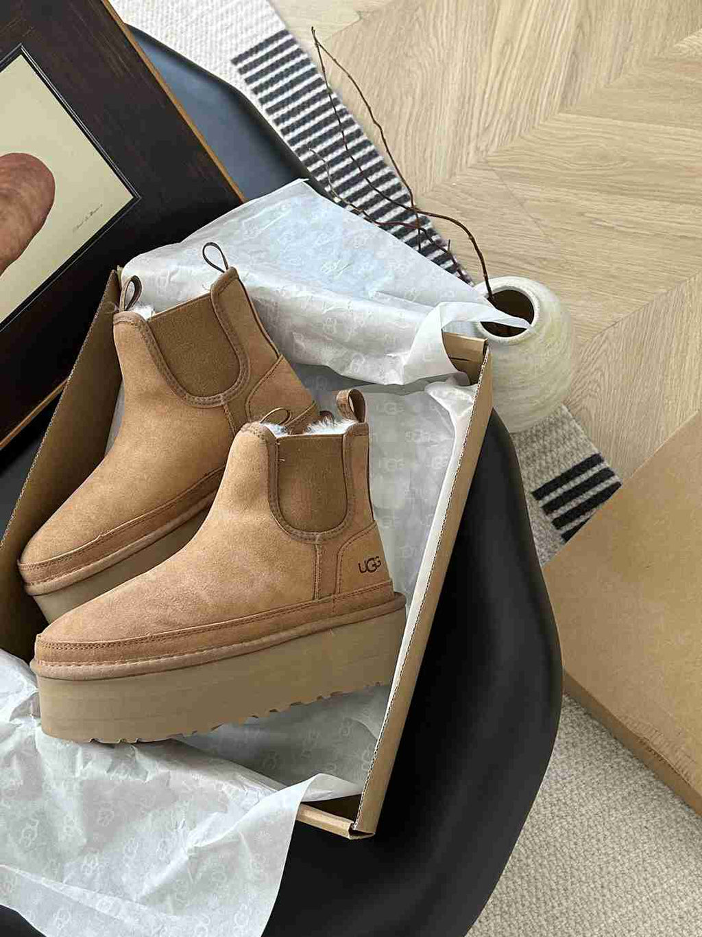 UGG Classic Ultra Mini Platform Chelsea Boot